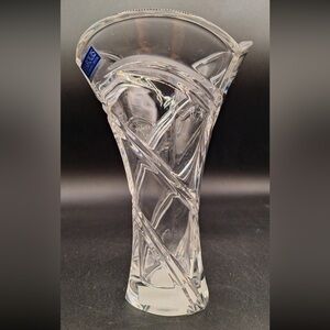 NEW IN BOX Marquis by Waterford Lead Crystal Flower Trillium 7" Vase